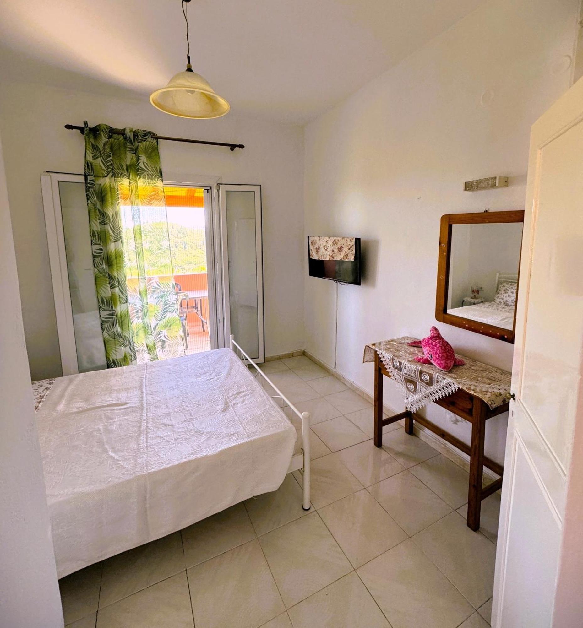 Apartment Eleni Studio Agios Georgios Pagon